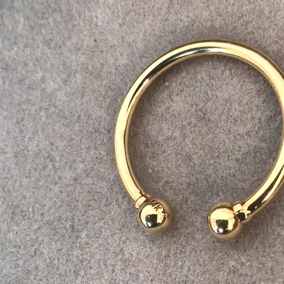 14K Yellow Gold Open Design Ring - Picture 4 of 6